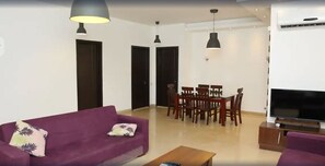 Télévision à écran plat