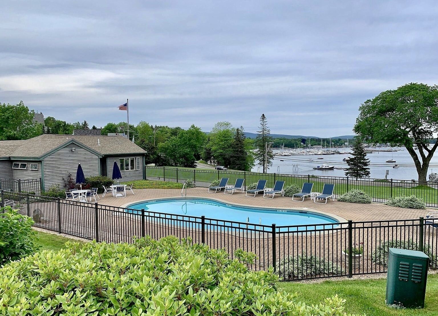 Best views on MDI - 2 bedroom 2 bath condo - waterfront with in ground pool