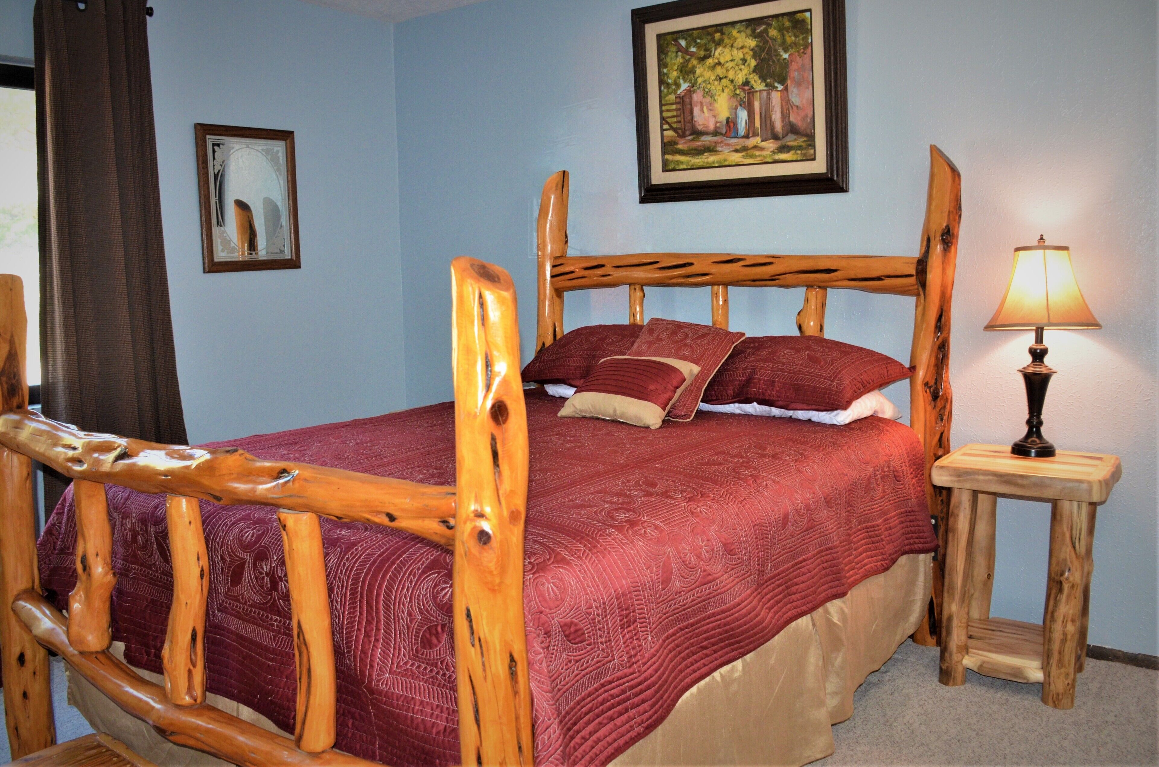 Walk to the Slopes from a Great Condo!  - THE MOUNTAIN IS OPEN