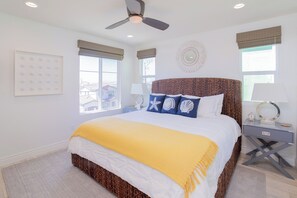 3 bedrooms, iron/ironing board, Internet - Gorgeous Ocean Views with Private Rooftop Deck! (Pismo Beach)