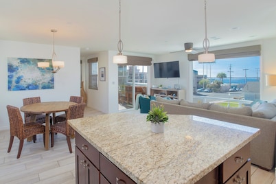 Gorgeous Ocean Views with Private Rooftop Deck!