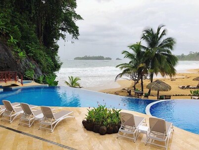 Private Villa at Red Frog Beach Resort