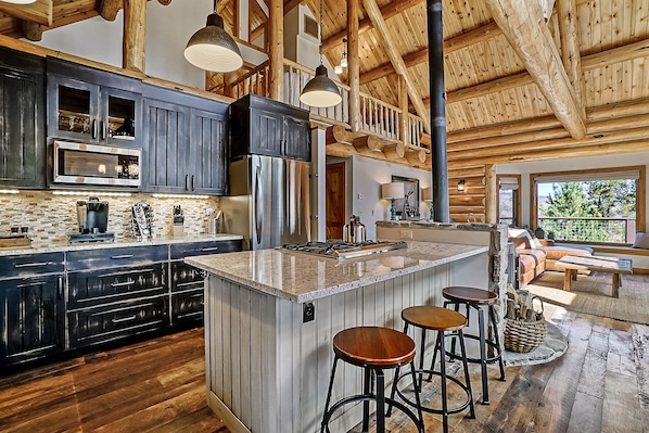 Fridge, microwave, oven, stovetop - Luxury Mountain Home on 3 acres (Granby)