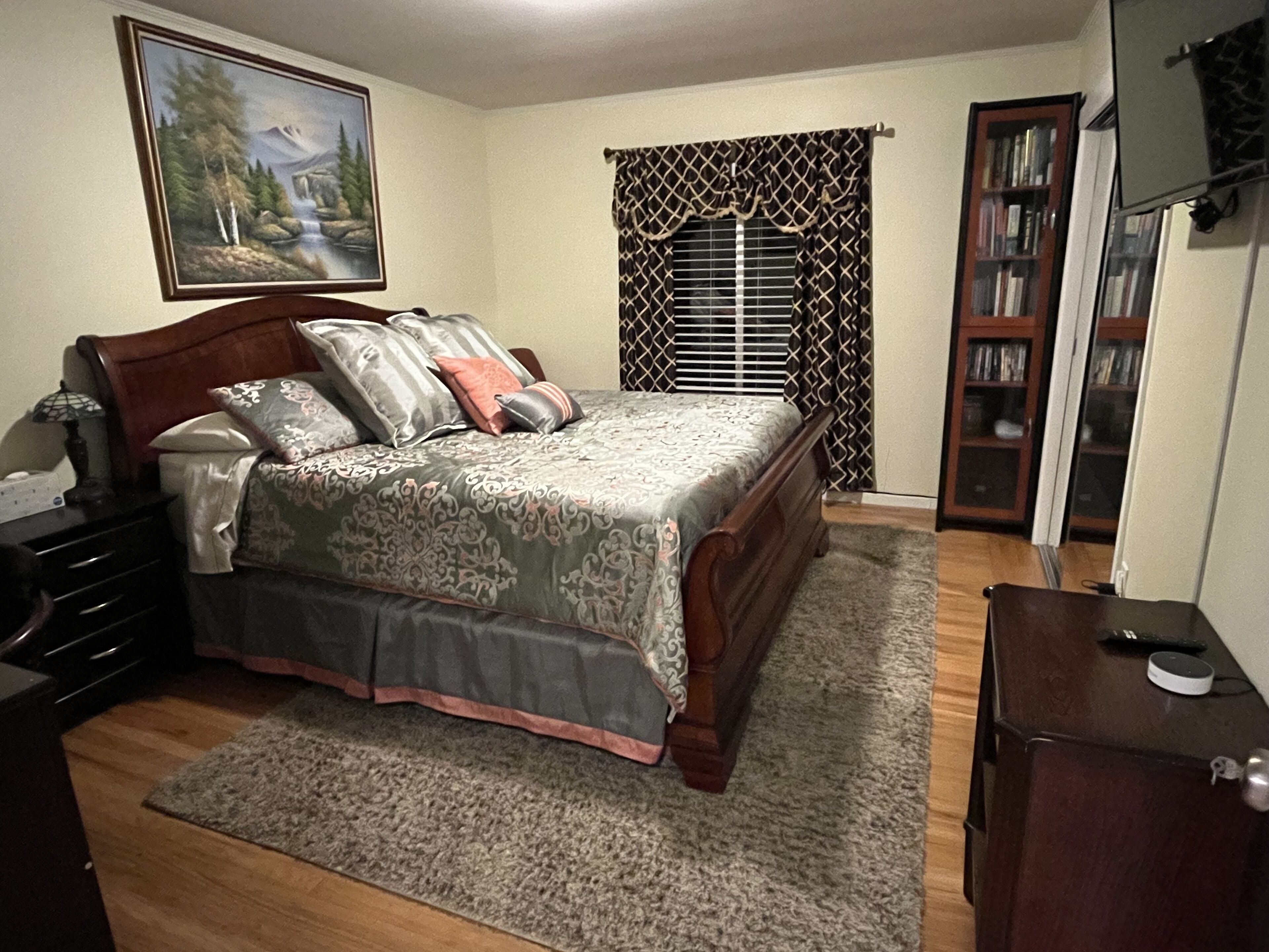 2 Bedroom House near SFSU w/ kitchen and free parking