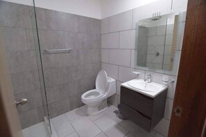 Bathroom - FURNISHED APARTMENTS CASA MARGARITA (Azul) (Medellín)