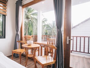 Minibar, in-room safe, desk, laptop workspace - La Limone Boutique Resort Phu Quoc (Phu Quoc)