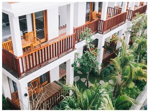 Family Room | Minibar, in-room safe, desk, laptop workspace - La Limone Boutique Resort Phu Quoc (Phu Quoc)