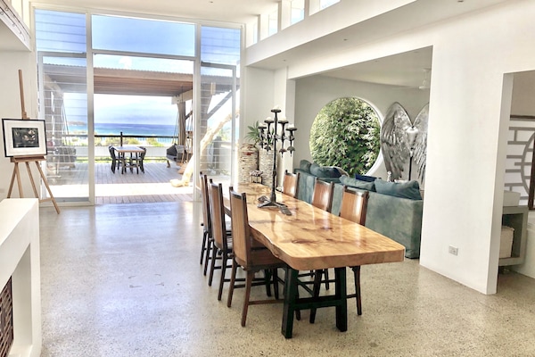 Exclusive House | In-room dining