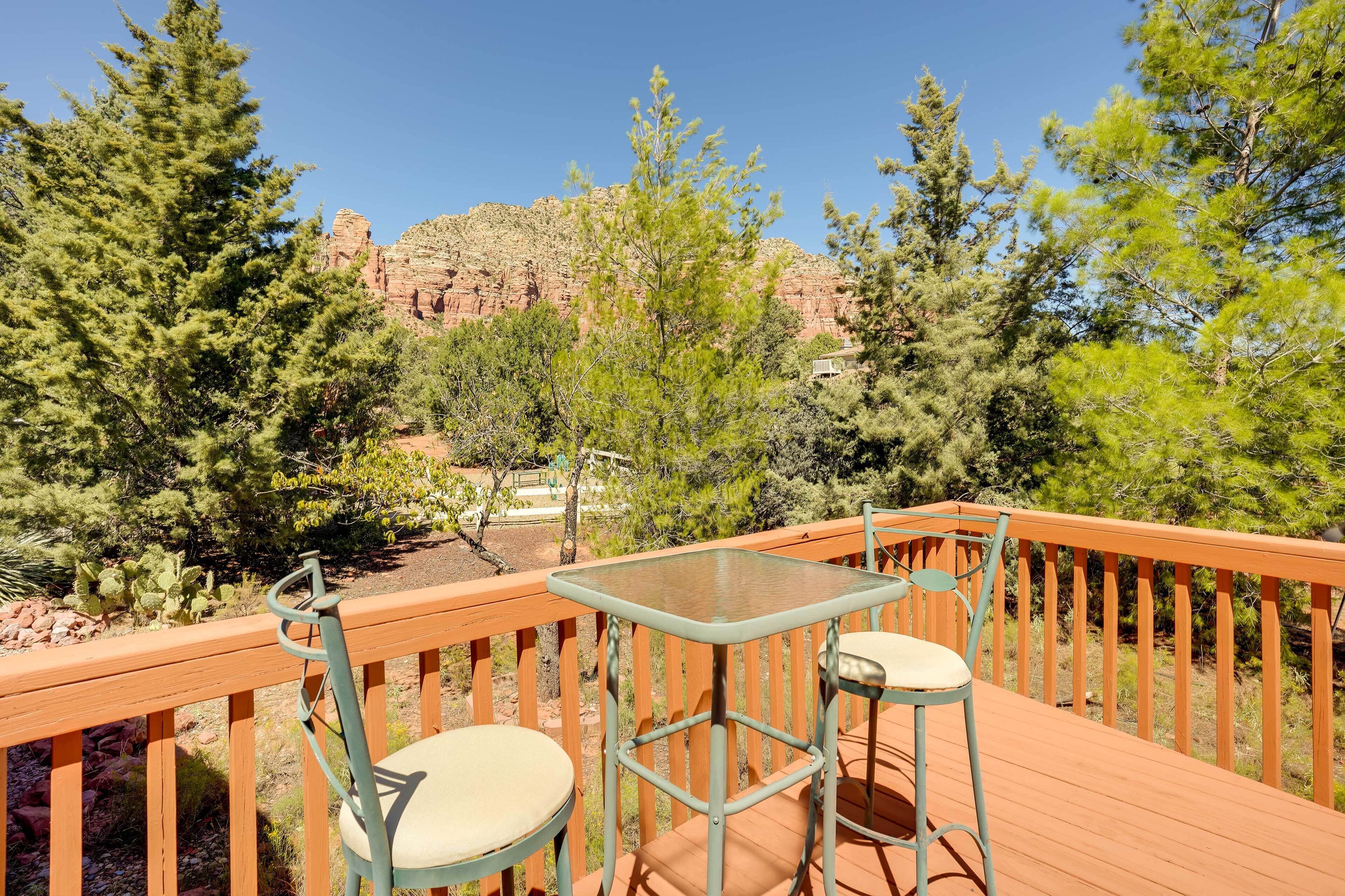 Oak Creek Village Home w/ Deck & Red Rock Views!