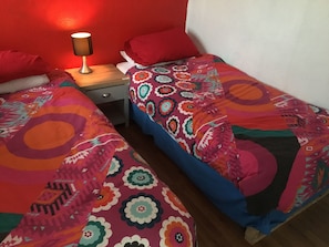 Design Twin Room | Individually decorated, individually furnished, free WiFi, bed sheets - Cambridgestay (Cambridge)