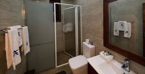 Shower, rainfall showerhead, towels