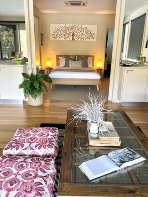 Interior - The Deckhouse, Cottage Point. Waterfront Adults Retreat. (Cottage Point)