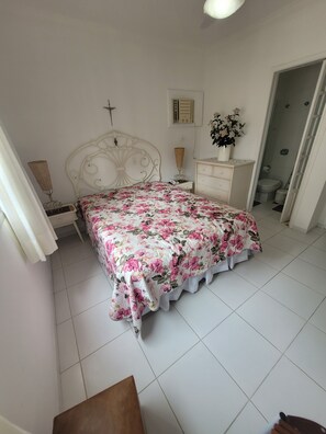 3 bedrooms, WiFi - Apartment in Pitangueiras beach, Guaruja (Guarujá)