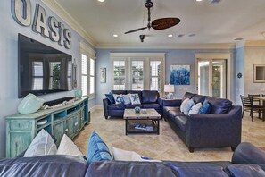 Smart TV, fireplace, DVD player, books - 2 Free BCH SRVS! Fantastic Home! Huge Private Salt Water Pool! Great Location! (Miramar Beach)