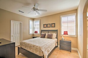 3 bedrooms, iron/ironing board, Internet, bed sheets