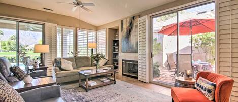 Télévision, cheminée