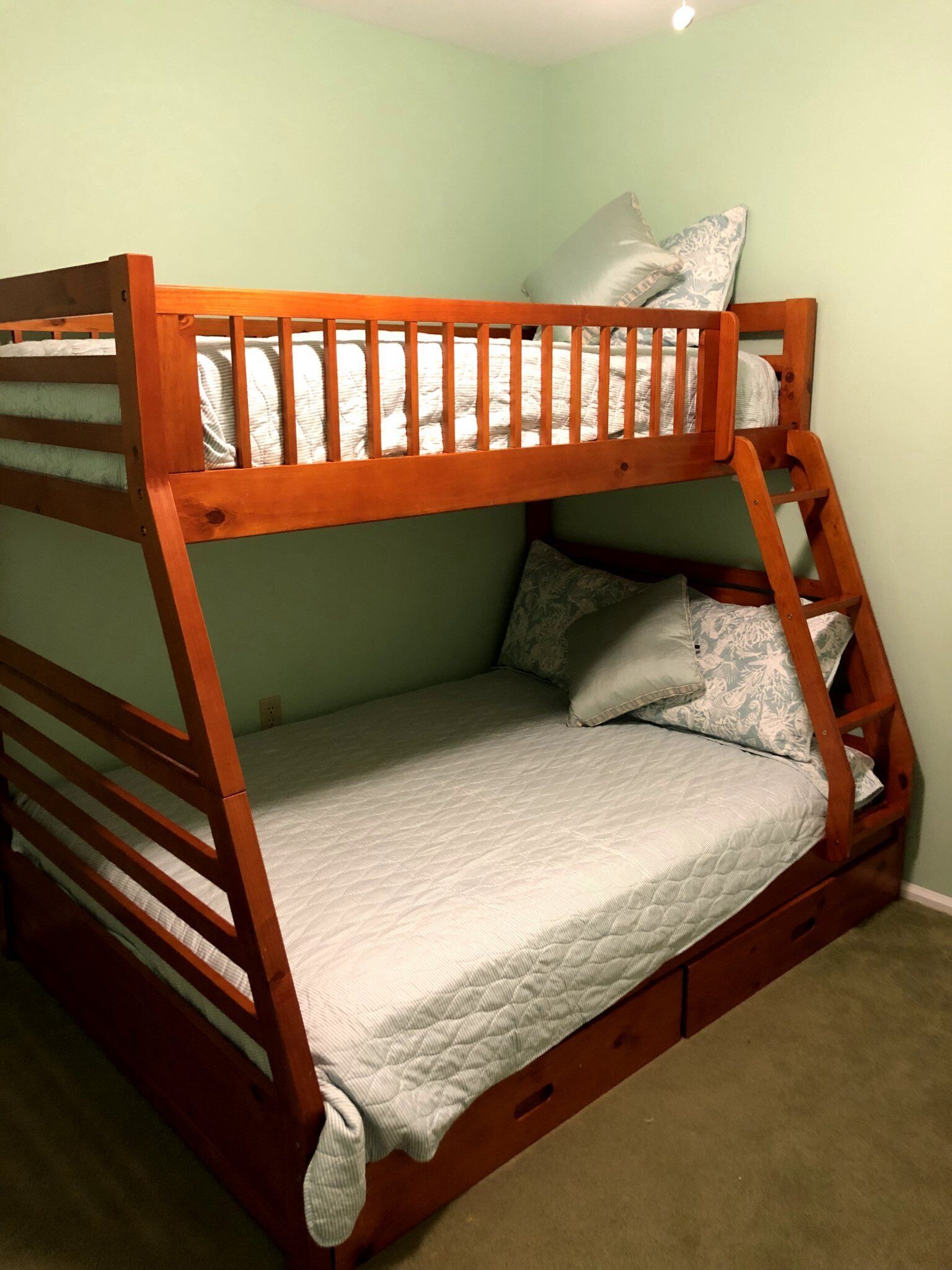 Vast Ocean Views at 15th Street Beach