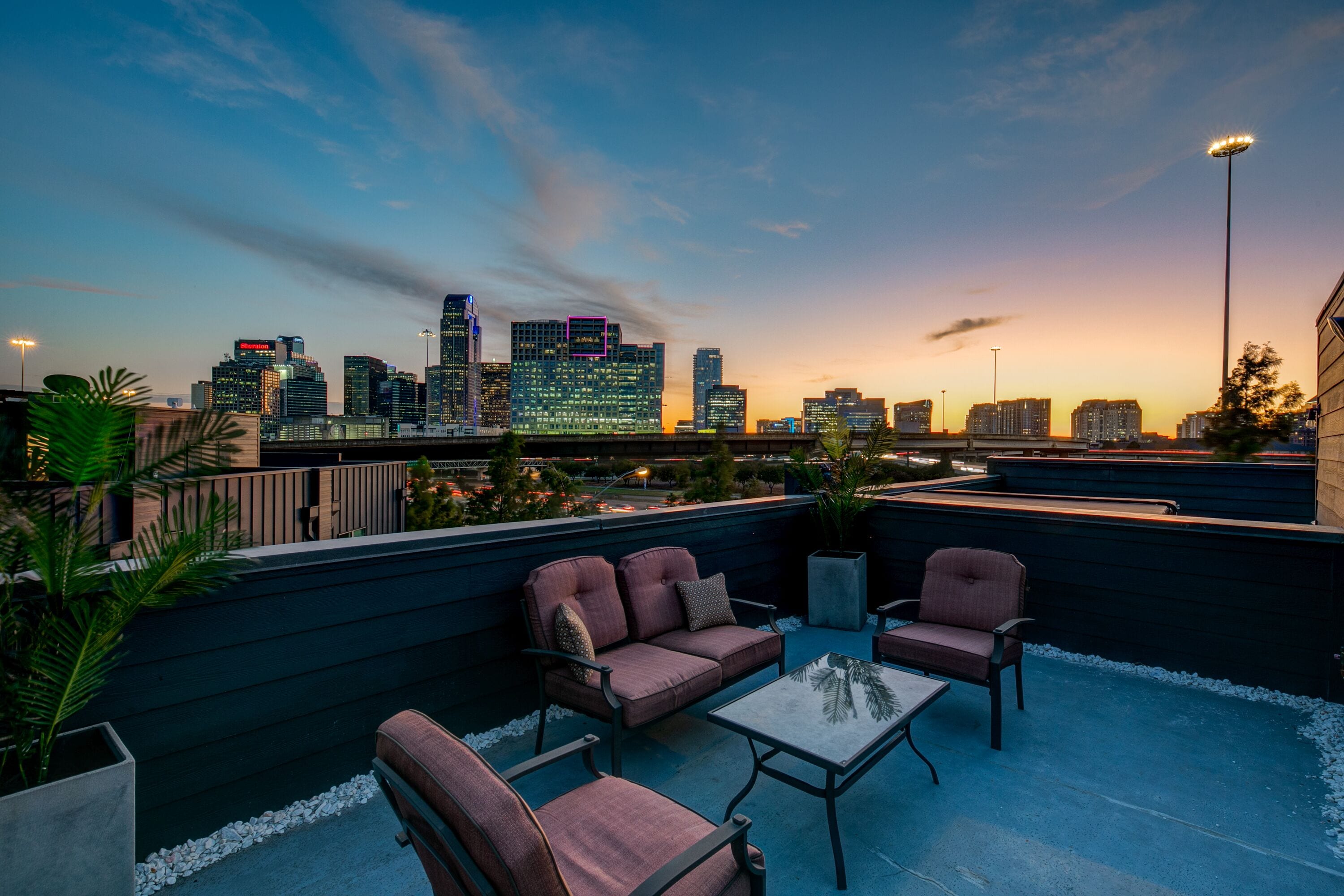 Elegance Undeniable! Downtown Views