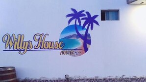 Front of property - Willy's House - Hostel (Paracas)