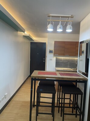 Dining - 1 bedroom, kitchen living room, balcony , swimming pool. (Davao City)