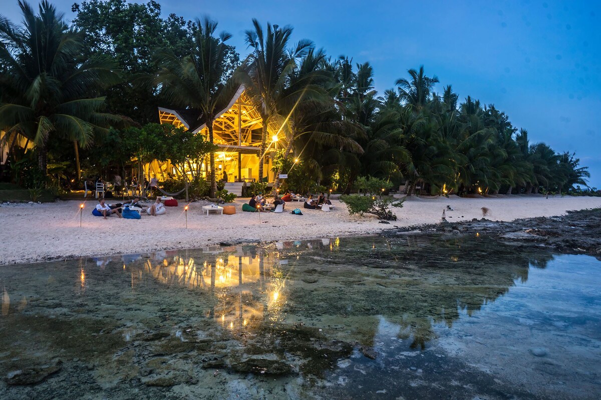 White Banana Club (General Luna)