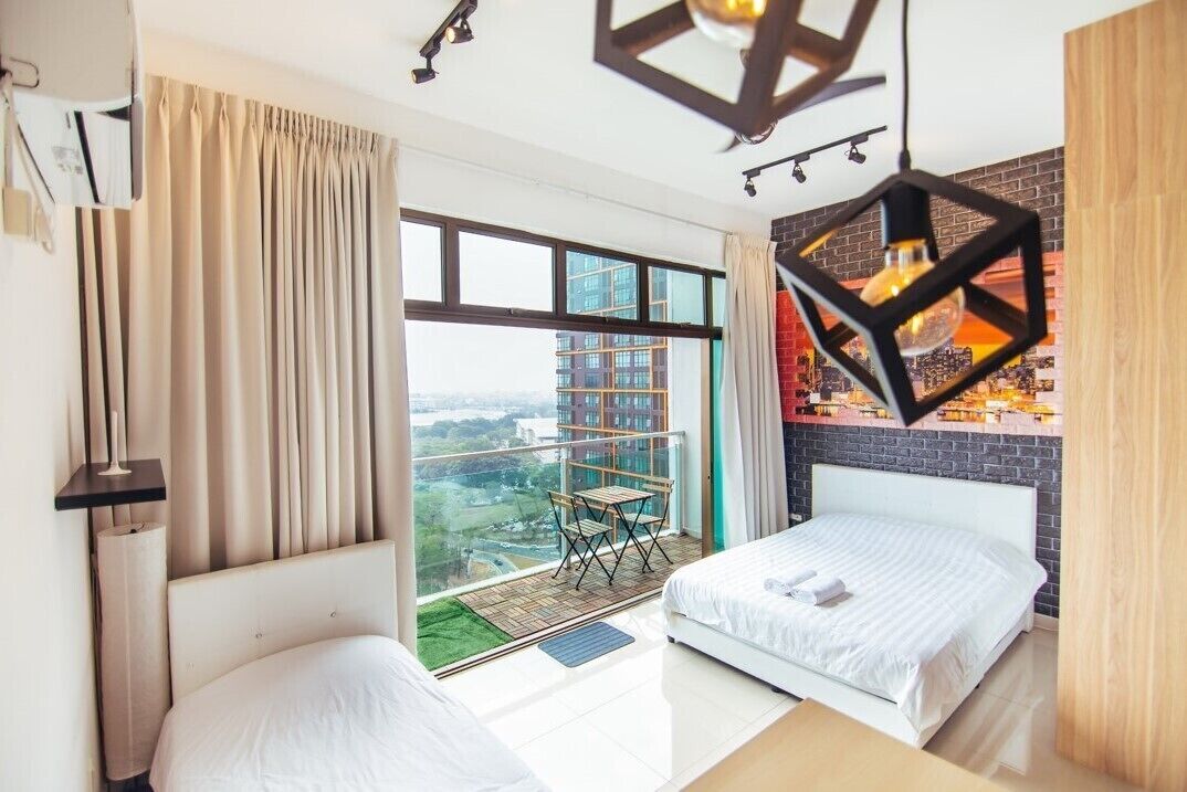 Studio | Meja, langsir/tirai gelap terus, kalis bunyi, seterika/papan seterika 
