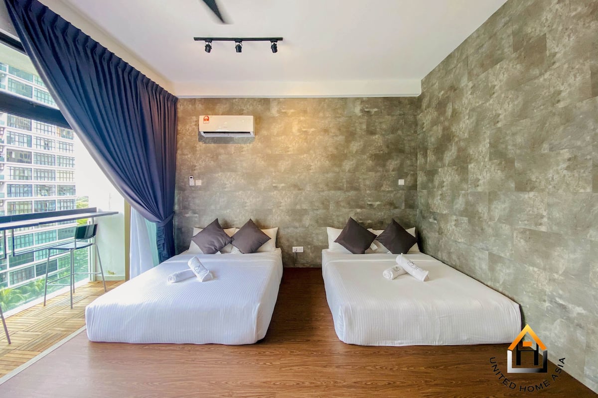 Family Studio | 3 bedrooms, desk, blackout drapes, soundproofing