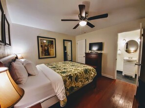 2 室のベッドルーム、アイロン / アイロン台、WiFi (無料)、ベッドシーツ