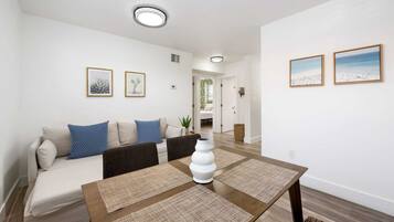 Smart TV, books, offices