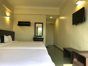 Langsir/tirai gelap terus, seterika/papan seterika, Wi-fi percuma