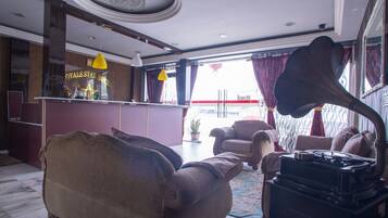 Kawasan tempat duduk lobi