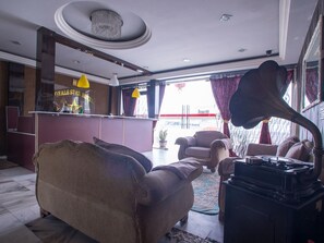 Sala de estar en el lobby