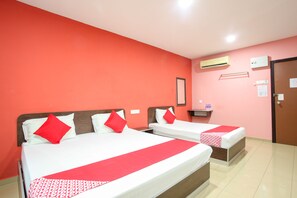 Superior Suite | Free WiFi, bed sheets - OYO 89539 Hotel Siswa (Kampar)