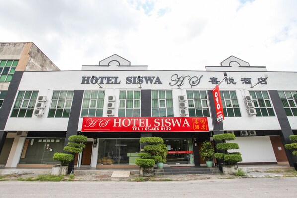 Exterior - OYO 89539 Hotel Siswa (Kampar)