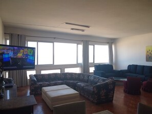 TV
