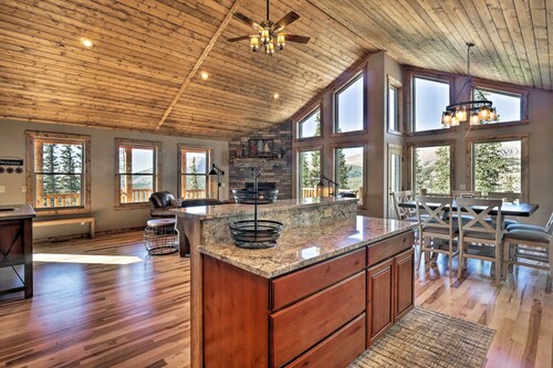 Fairplay Cabin w/ Wraparound Deck & Mountain Views