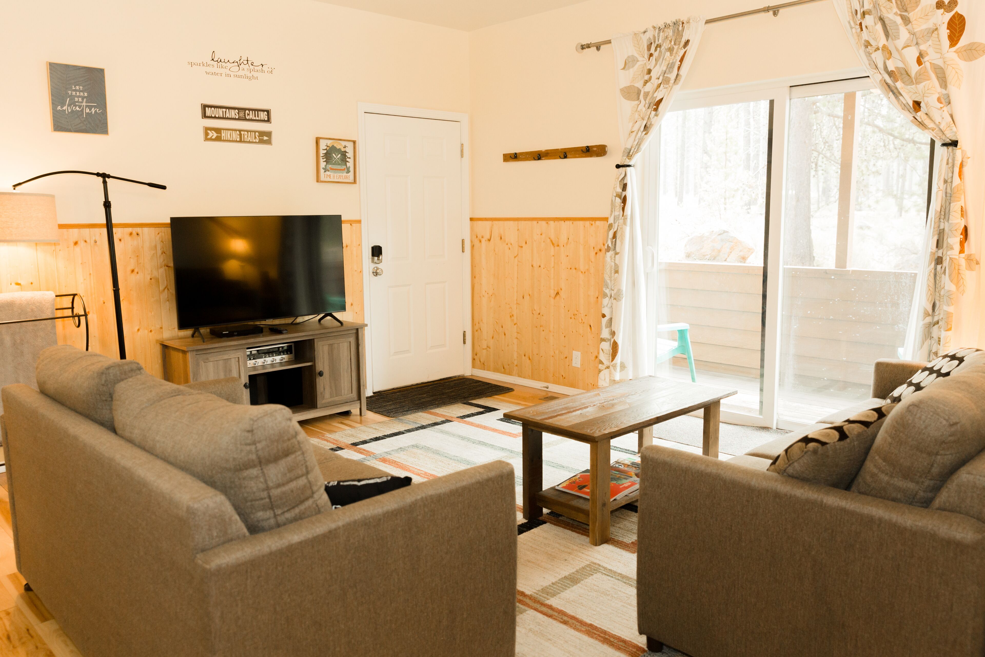 Family Friendly / Forest View / Pool and Hot Tub