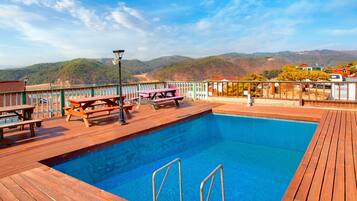 Seasonal outdoor pool