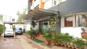Unclassified image, 5 of 9, button - hotel J K Regency (Mumbai)