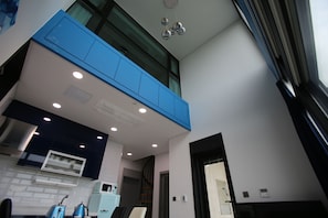 Family Room (Blue) | Living room | Flat-screen TV
