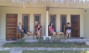 Property grounds - Village Corner Homestay (Kuta)