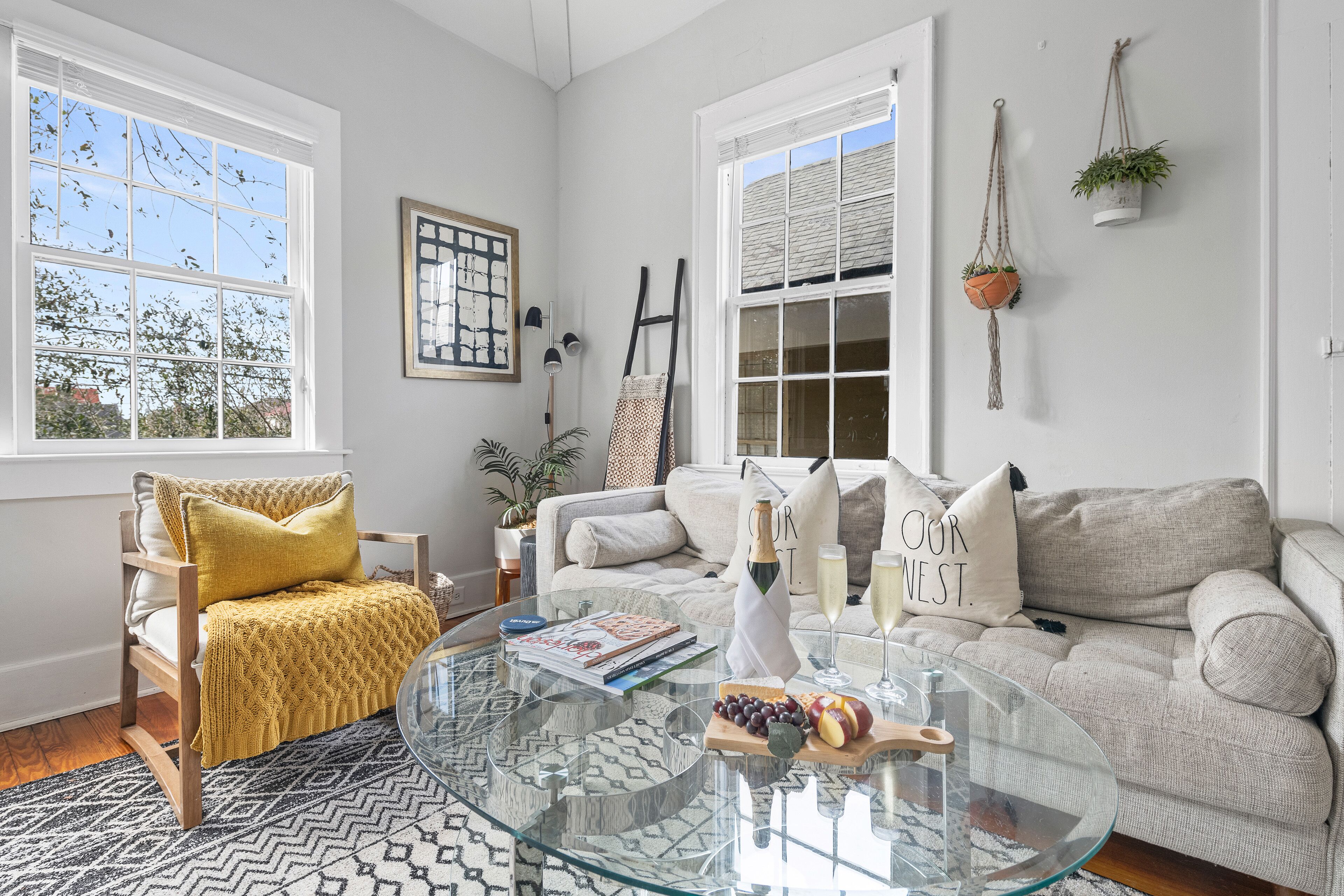 The Tulip Suite by StayDuvet 2 blocks to King!