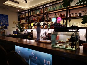 酒吧(店内)