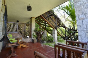 Habitación Confort doble | Terraza o patio