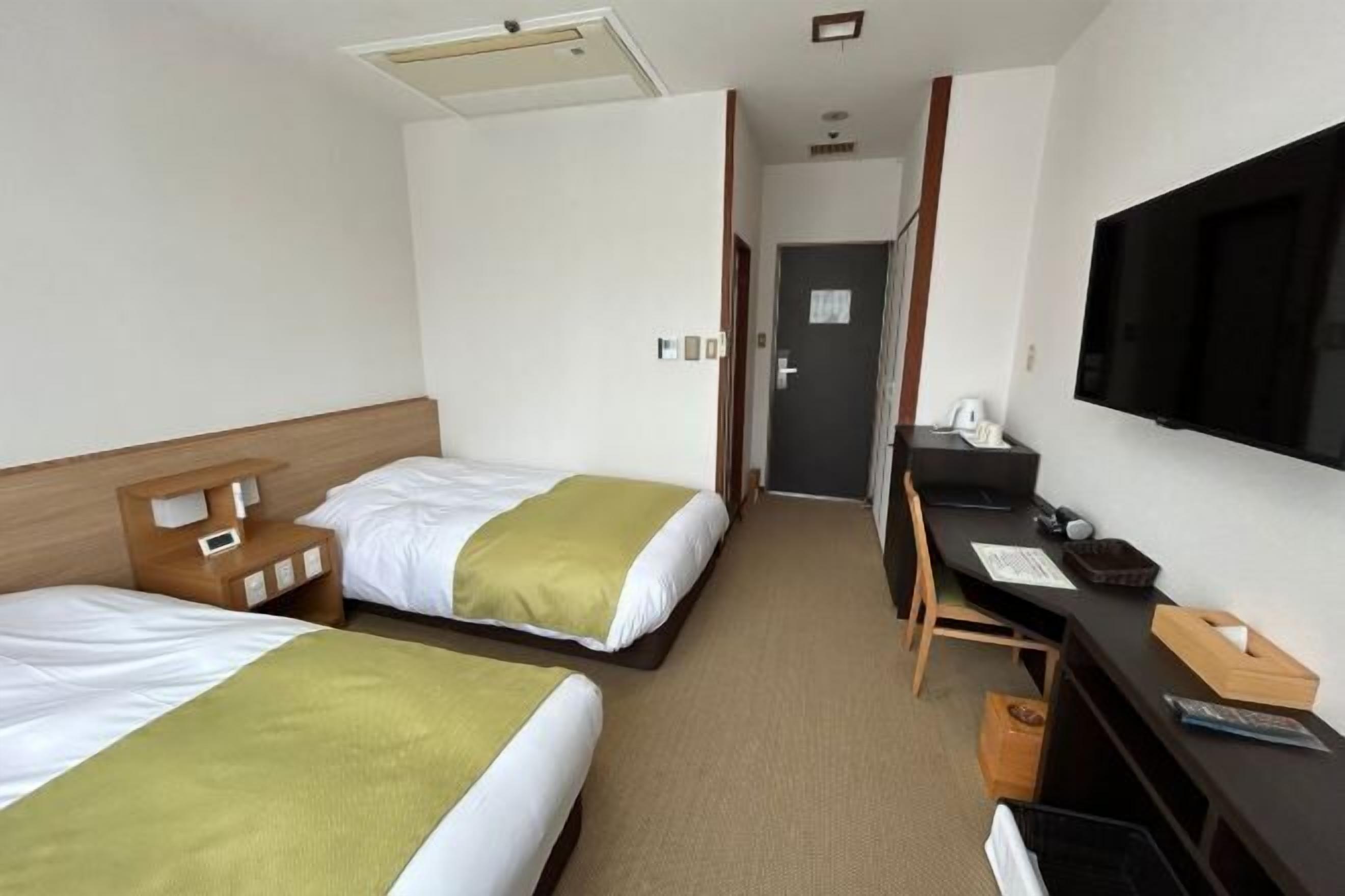 In-room safe, desk, laptop workspace, free WiFi