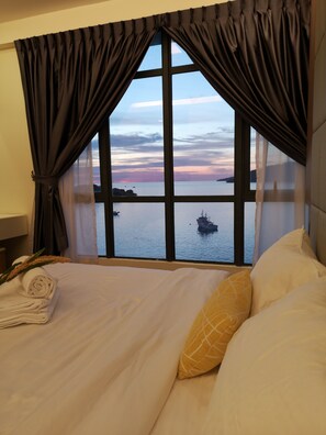 4 bedrooms, free WiFi - Pelagos Suites. Sunset Seaview with infinity pools 4B3R LUXURY 10PAX (Kota Kinabalu)