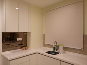 Fridge, microwave, oven