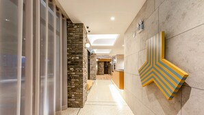 Ảnh chưa phân loại, 2 trong số 34 ảnh, nút