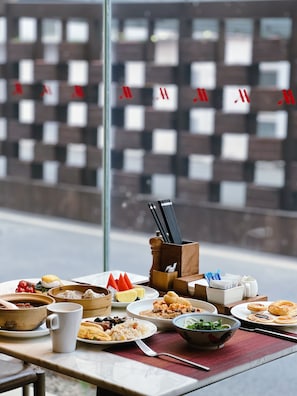 Daily buffet breakfast for a fee - Wuhan Marriott Hotel Hankou (Wuhan)