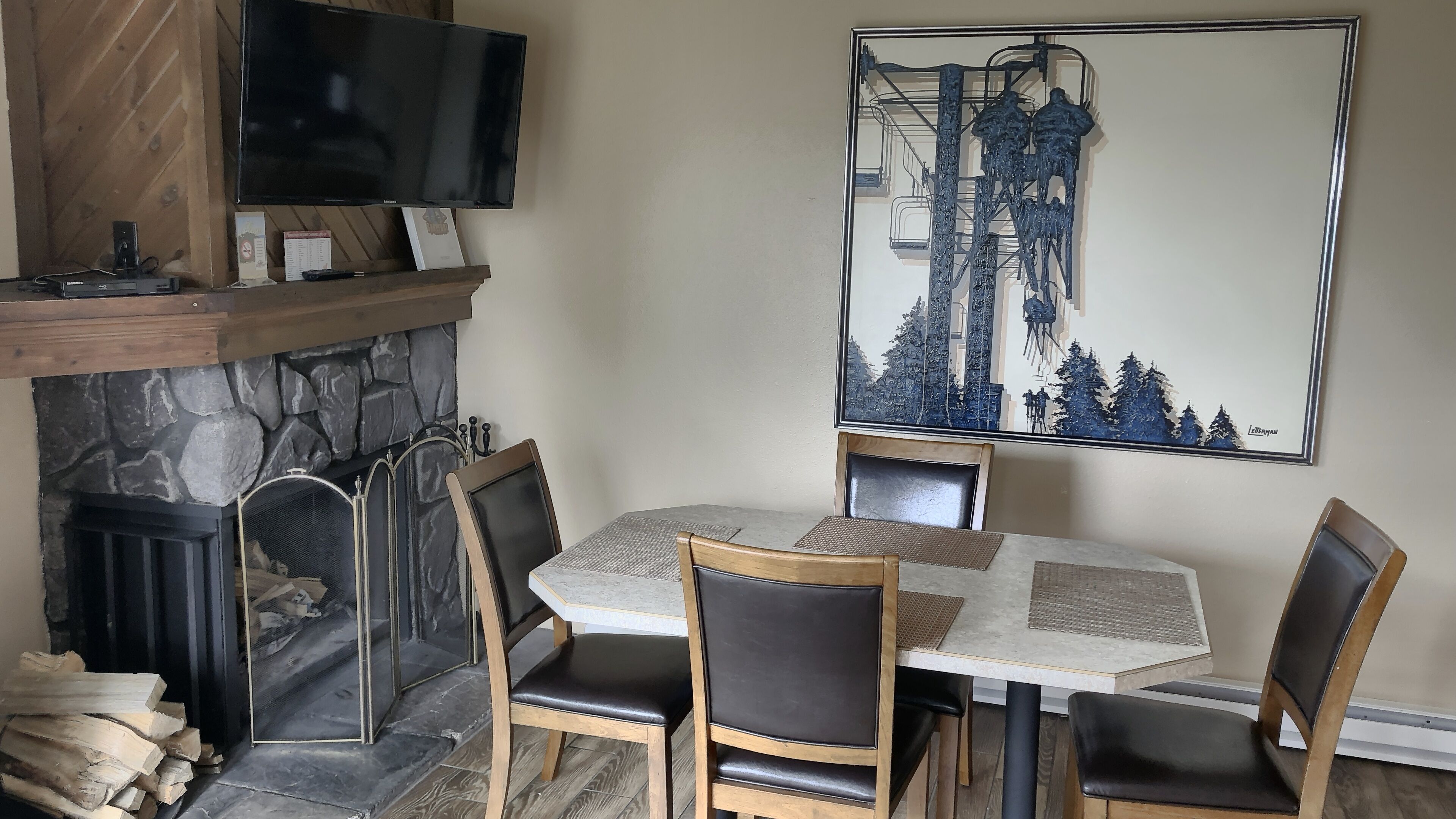 Remodeled Fully Furnished Barefoot Resort Condo at Terry Peak South Dakota!